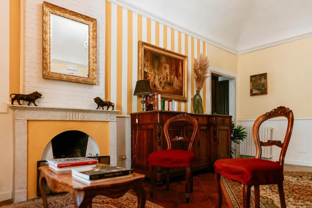 Gasthuis La Foresteria Di Palazzo Picedi Benettini Sarzana