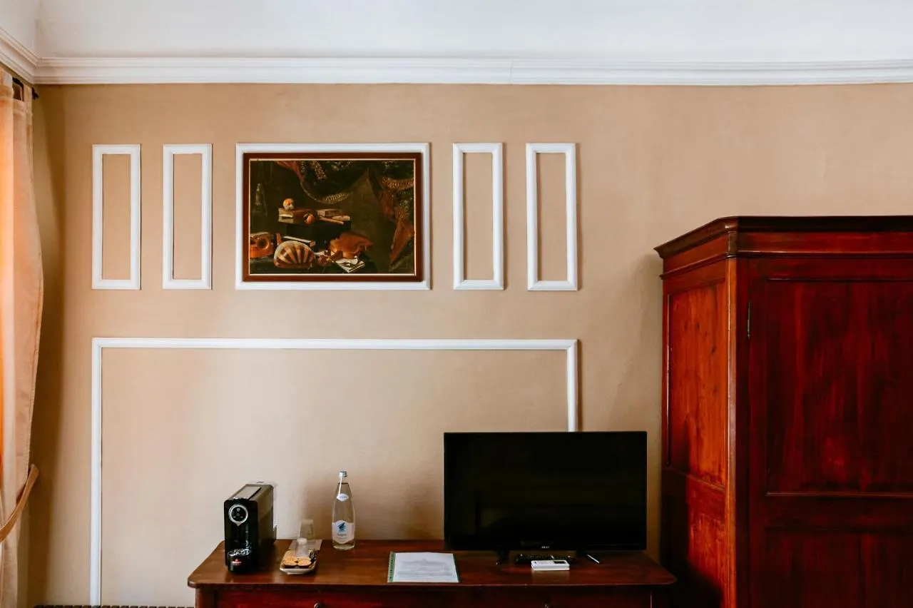 La Foresteria Di Palazzo Picedi Benettini Sarzana 0*,
