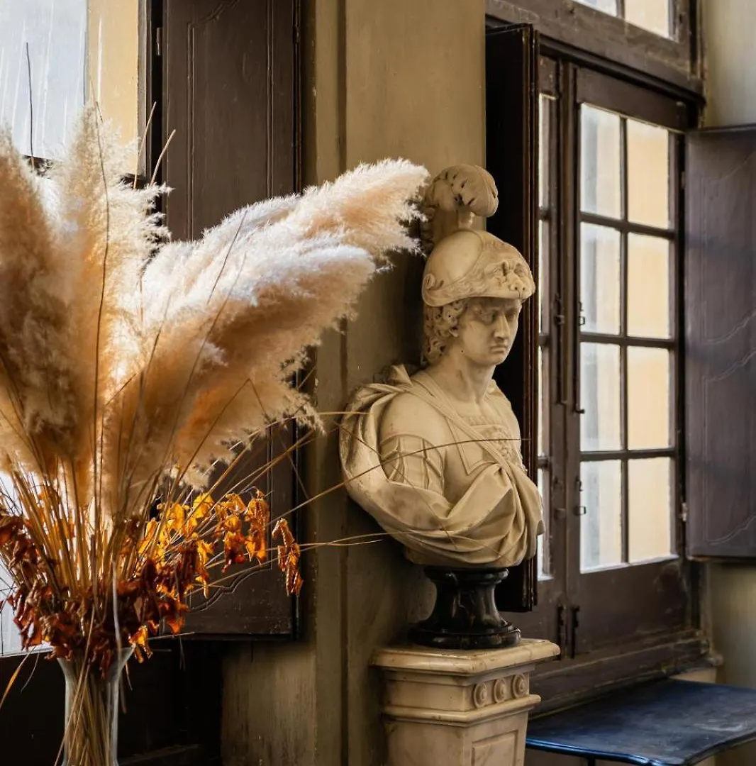 La Foresteria Di Palazzo Picedi Benettini Sarzana